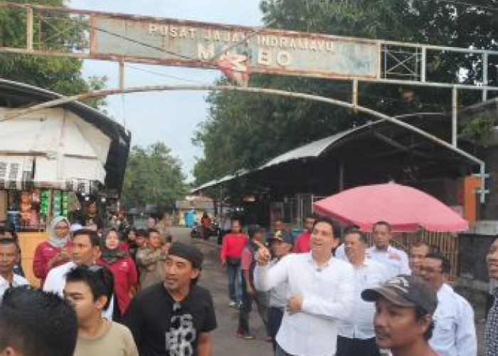 Bupati Indramayu Lucky Sidak di Pasar Mambo, Minta Data Para Pedagang dan Lapak Kosong 