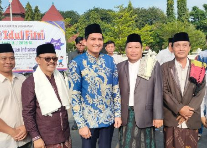 Bupati dan Wakil Bupati Kompak Bersama Ribuan Jamaah Salat Idul Fitri 