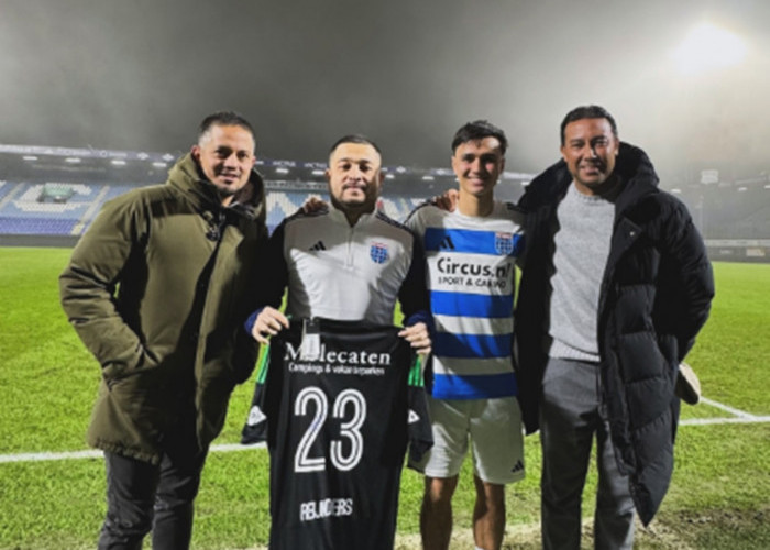 Pantau Performa Eliano Reijnders! Denny Landzaat Tonton Pertandingan PEC Zwolle VS PSV Eindhoven!