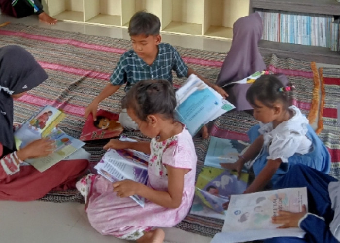 Semangat Literasi Anak-Anak Menggema di Perpustakaan S16