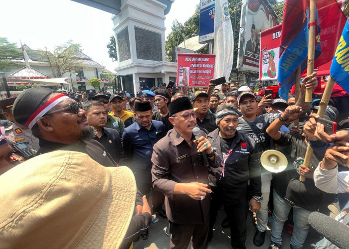 Ribuan Nelayan Indramayu Demo, Protes Kebijakan Pemerintah yang Memberatkan Nelayan