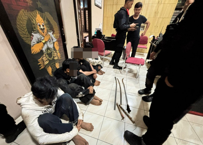 Kedapatan Bawa Sajam 4 Remaja Diamankan TRC Sat Samapta Polres Indramayu