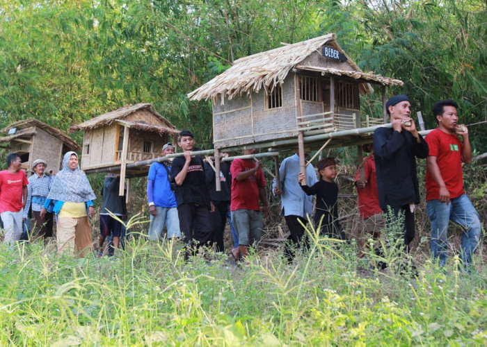 Tradisi Hari Gotong Rumah di Majalengka, Ungkapan Warga Kampung Wates yang 'Belum Merdeka'