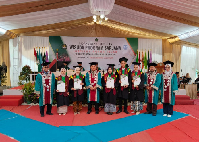 IAI Padhaku Wisuda Ratusan Lulusan