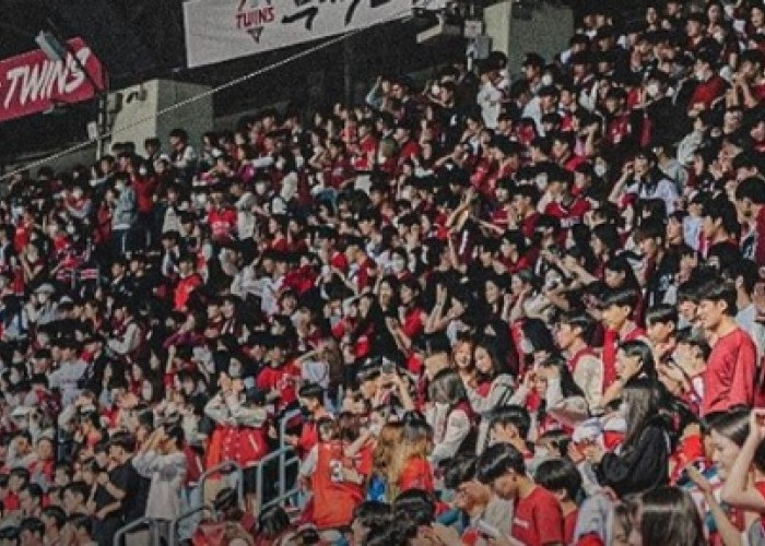 Ikuti Jejak PSSI, STY Siap ‘Naturalisasi’ Suporter Korsel Sebanyak 1500 Orang, Demi Ramaikan Stadion GBK!