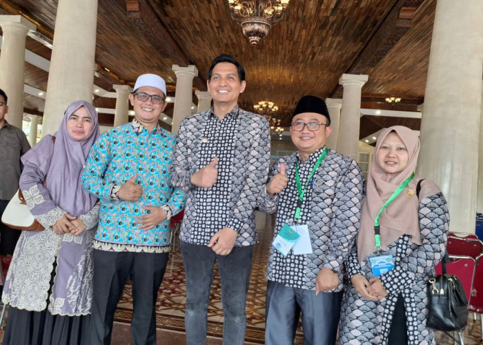 445 Jemaah Haji Indramayu Diberangkatkan, Bupati dan IPHI Titip Pesan Mendalam