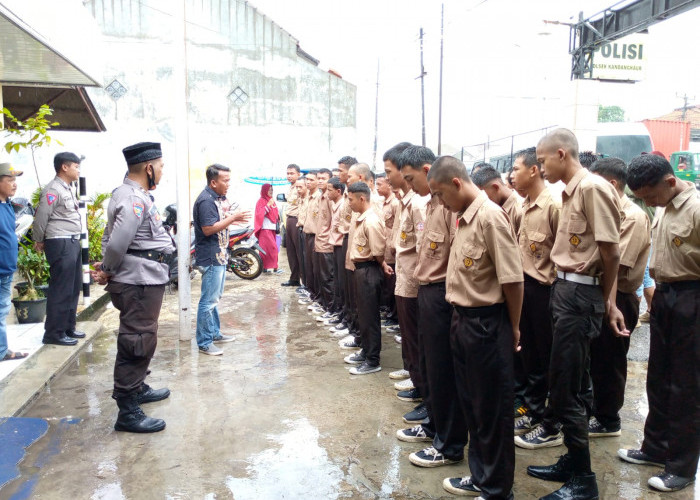 Video Tawuran Antar Pelajar SMK Viral, Puluhan Siswa Diamankan Polisi