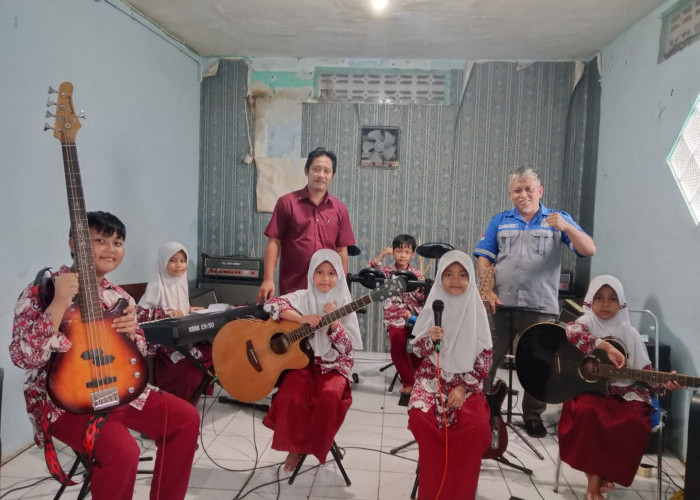 De Mujabie Grup  Band Cilik SD Plus Muhammadiyah Jatibarang Siap Warnai Panggung Musik di Indramayu