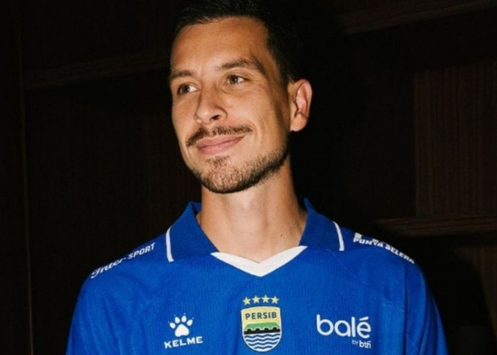 Resmi Jadi Pemain Persib Bandung, Thom Haye Ungkap Alasan Besar di Baliknya Oh Ternyata Karena Ini