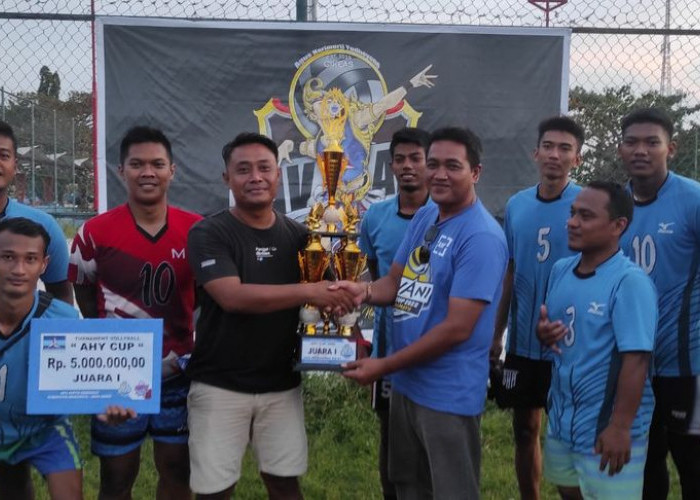 Tim Sukaperna Juara 1 Turnamen Bolavoli AHY Cup 2022