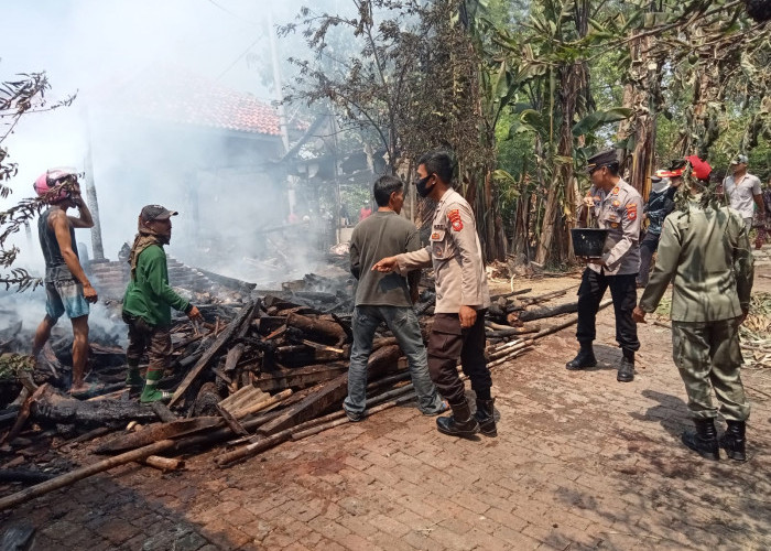 Rumah Warga Desa Karangkerta Ludes Terbakar