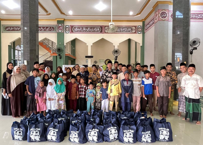 Pemdes Kongsijaya Tebar Puluhan Paket Santunan untuk Anak Yatim Piatu