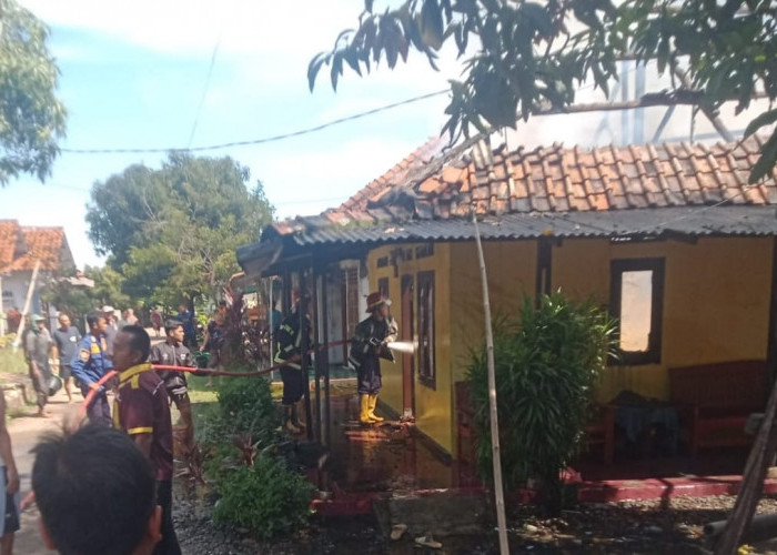 Konsleting Listrik, Satu Rumah di Lobener Hangus Terbakar Kerugian Capai Ratusan Juta