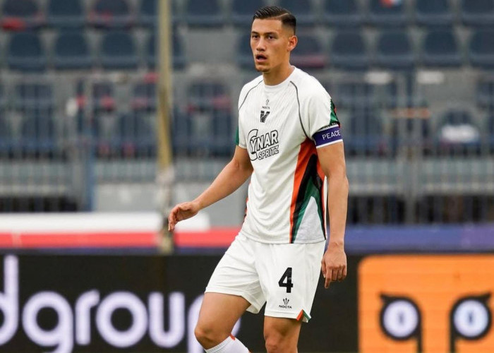 Jay Idzes Banjir Tawaran dari Klub Top Eropa Usai Tampil Gacor di Serie A Bersama Venezia!