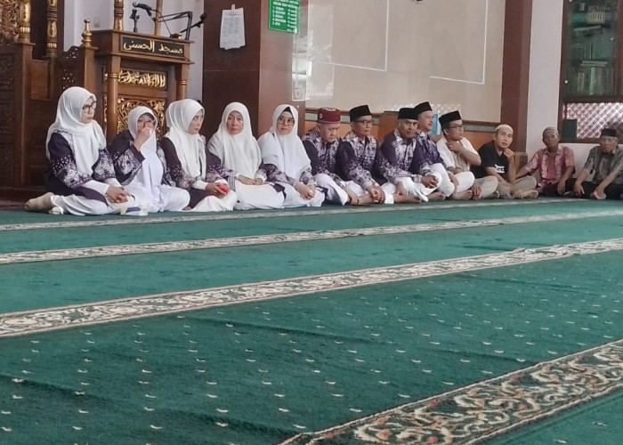Pelepasan Calon Jamaah Haji dari GSP Diiringi Azan dan Talbiyah