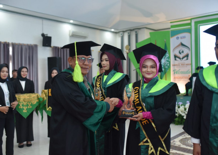 Tonggak Sejarah Baru, Universitas Darul Ma'arif Indramayu Gelar Wisuda Angkatan Pertama 