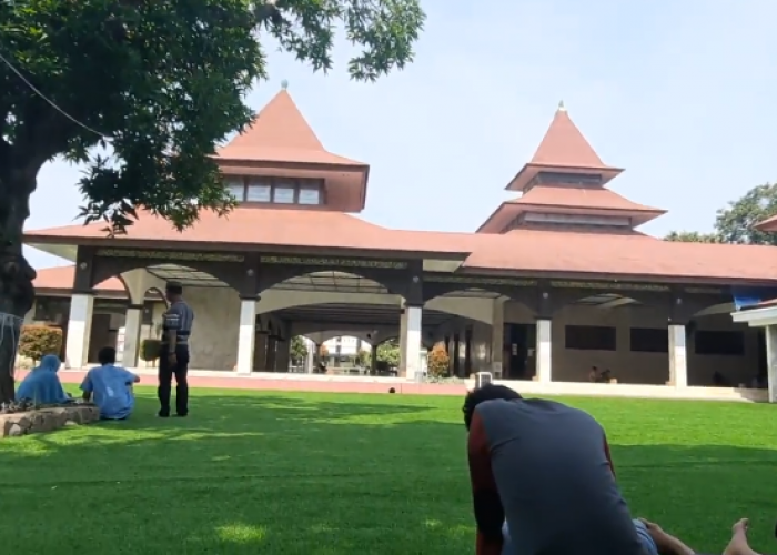 Masjid Agung Indramayu, Tempat Ibadah dan Rekreasi Keluarga