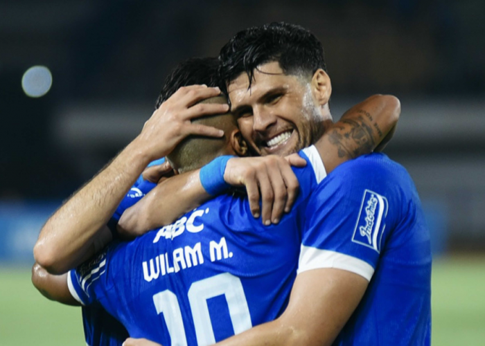 Persib Bandung Bertindak Tegas, William Marcilio Dituntut Ubah Cara Main atau Pergi!