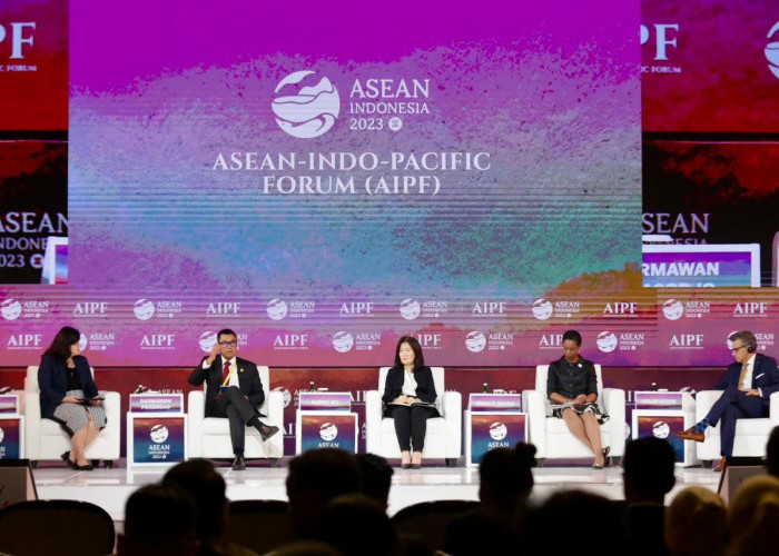 ASEAN Indo Pacific, Dirut PLN Suarakan Kolaborasi Global Wujudkan Transisi Energi