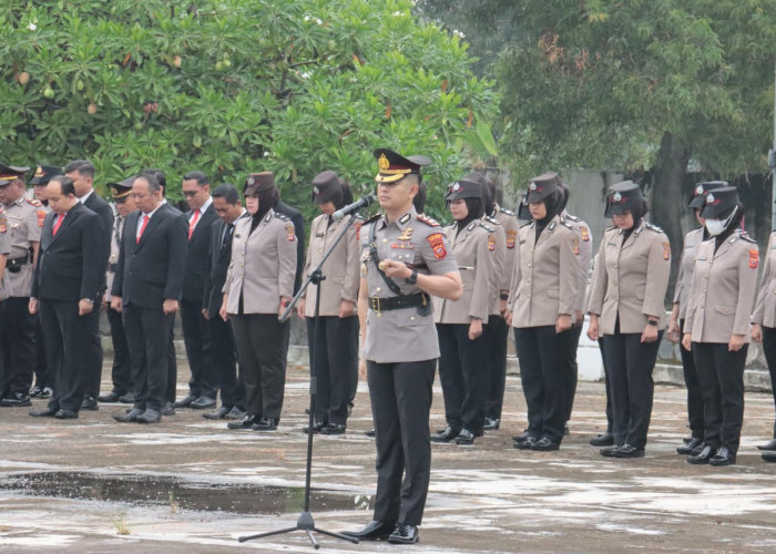 Jelang Hari Bhayangkara ke-80, Polres Indramayu Ziarah dan Tabur Bunga di TMP