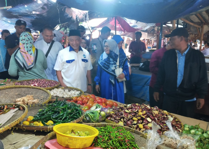 Ahmad Syaikhu Sebut Pasar Pujasera Perlu Perhatian Pemkab Subang 