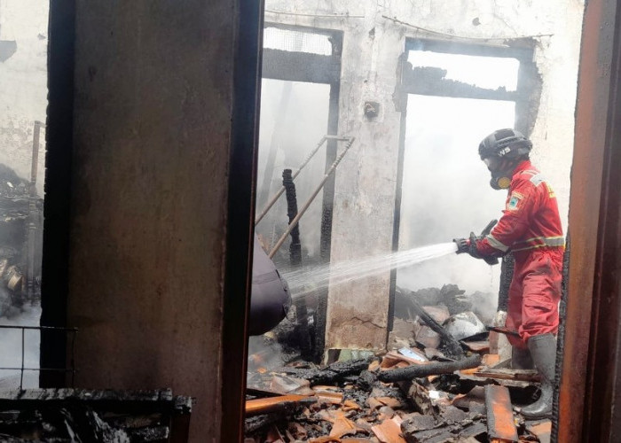 Akibat Kebakaran Rumah di Kalapagunung, Diperkitakan Kerugian sebesar Rp118 Juta
