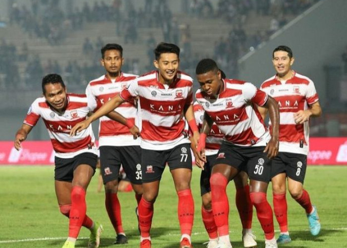 Madura United Pimpin Klasemen Sementara, Luis Milla Bakal Diuji di Kandang Arema