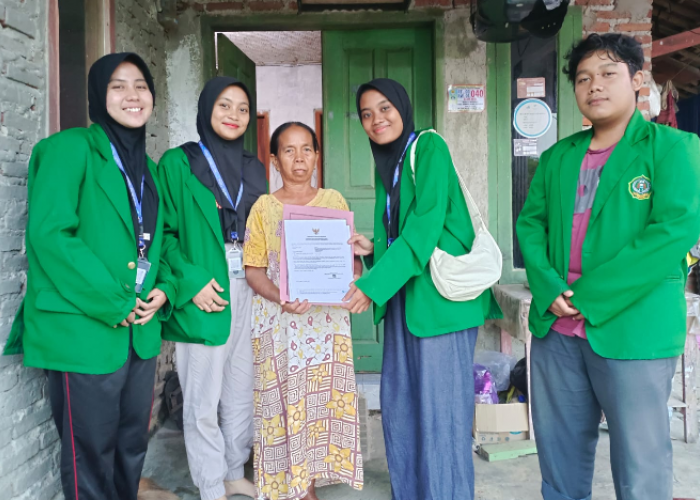 Mahasiswa KKN UINSSC Sukses Dongkrak UMKM di Desa Cikeusal