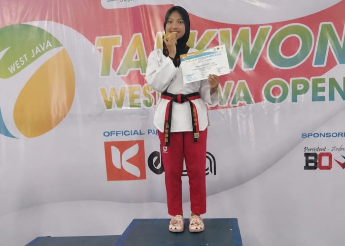 Afifah Zatya Salsabilah Sabet Medali Emas di Kejuaraan Taekwondo West Java Open 2026