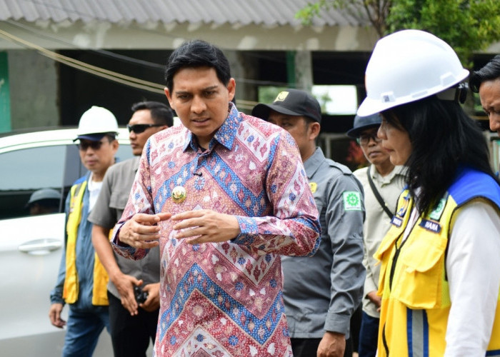 Wamen PU Tinjau Proyek Inpres di Indramayu, Perbaikan Jalan Pantura Sedang Berjalan