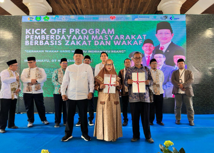 Bupati Indramayu Canangkan Program  Kota Wakaf 