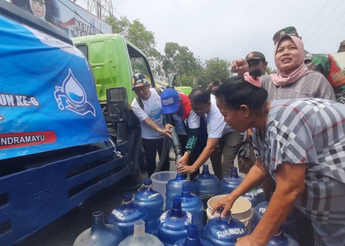 Dua Desa Di Kecamatan Cantigi Alami Krisis Air Bersih, 25.000 Liter Air Bersih di Salurkan PT KPI RU VI Balong
