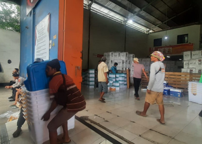 KPU Kabupaten Indramayu Mulai Distribusikan Logistik 