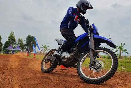 BLU cRU Riding Experience, Asah Skill Riding Offroad Komunitas Yamaha WR 155 di Purwakarta