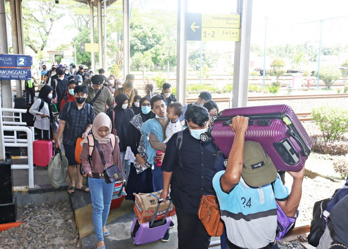 KAI Daop 3 Cirebon Jalankan Kereta Tambahan Sambut Long Weekend Idul Adha