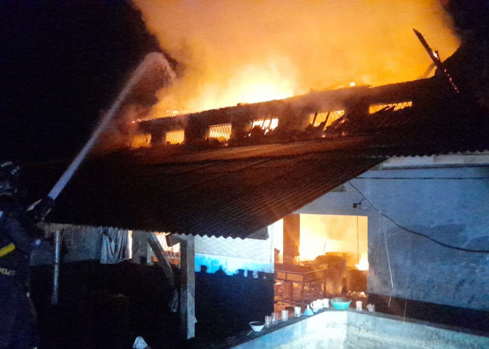 Pabrik Bawang di Garawangi Musnah Terbakar, Segini Kerugiannya