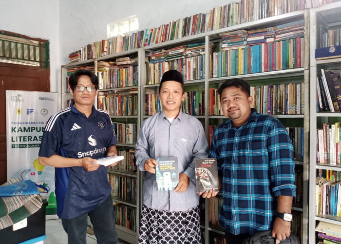 Bawaslu Indramayu Sambangi Perpustakaan S16, Siapkan Kolaborasi Literasi Demokrasi