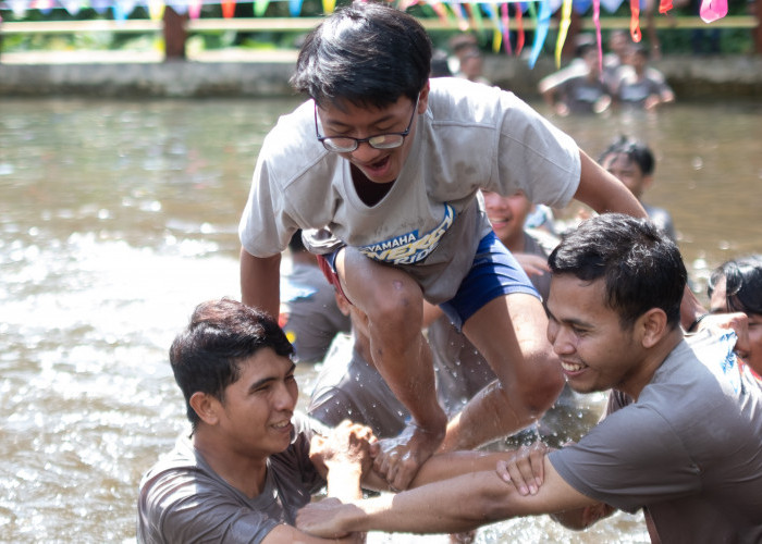 Perdana! Seluruh Pengguna Sport Model Saling Sinergi dan Perkuat Solidaritas di Event Yamaha Synergy Ride