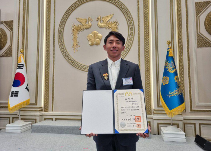 Selamatkan Warga, Sugianto Diganjar Penghargaan dari Presiden Korea Selatan