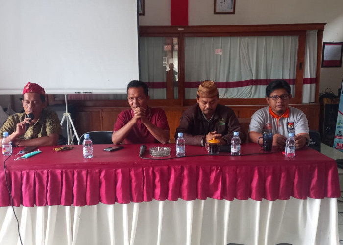 PPK dan PPS se-Kecamatan  Juntinyuat Gelar Rapat Kerja