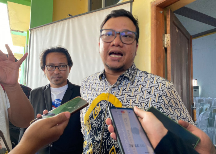 Daniel Mutaqien Kawal Program Kesejahteraan Indramayu, dari Sekolah Lansia hingga Tanggul Eretan