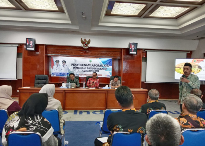 DPMD Indramayu Gelar Pembinaan dan Peningkatan Kapasitas Anggota BPD