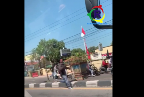 Nekat, Tawuran Pelajar di Depan Polsek Weru Cirebon, 3 Orang Ditangkap dan 1 Luka Bacok