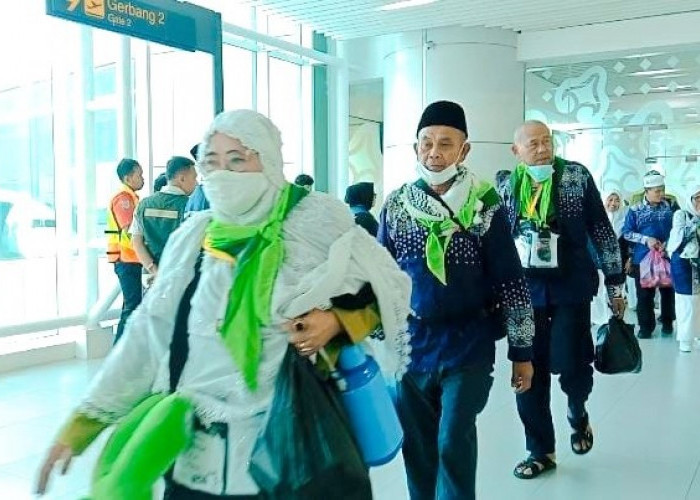 Alhamdulillah Kloter Pertama Haji dari Subang Tiba di Kertajati