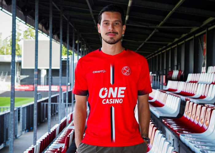 Thom Haye Buat FC Twente Kewalahan Saat Melawan Klubnya Alemere City, Pelatih Twente Puji Kemampuannya