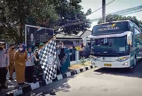 Tangis Keluarga Pecah, Sebanyak 162 Calon Jemaah Haji Dilepas Wakil Walikota Cirebon