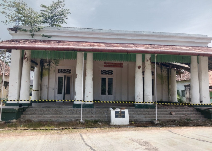 Anggaran Pemeliharaan Tidak Ada, Budayawan Soroti Ambruknya Plafon Bangunan Cagar Budaya Gedong Duwur