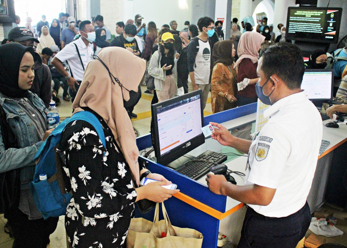 KAI Sediakan Tiket Kereta Tambahan untuk Momen Idul Fitri
