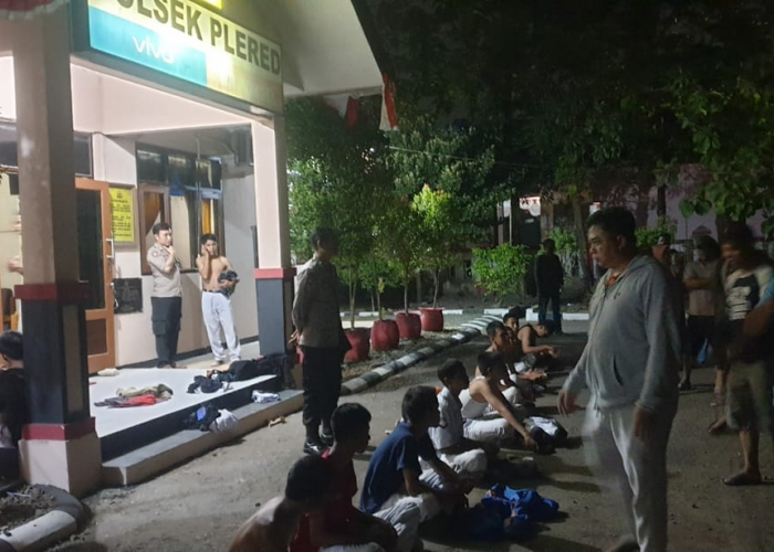 Sebanyak 38 Siswa SMK yang Tawuran Pada Malam Hari Berhasil Diamankan Polisi 