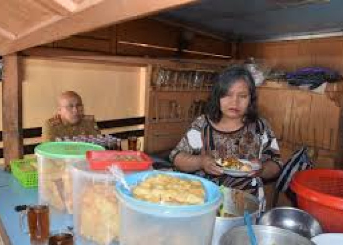 Ini Nasi Lengko yang Paling Tua dan Enak di Indramayu, Bagi Kuliner Wajib Coba!